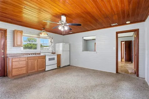 211 Lakeshore Boulevard St Cloud FL 34769
