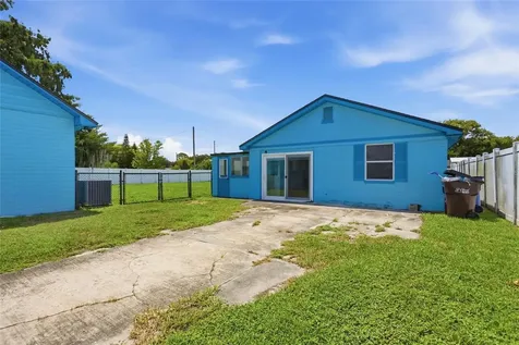 211 Lakeshore Boulevard St Cloud FL 34769