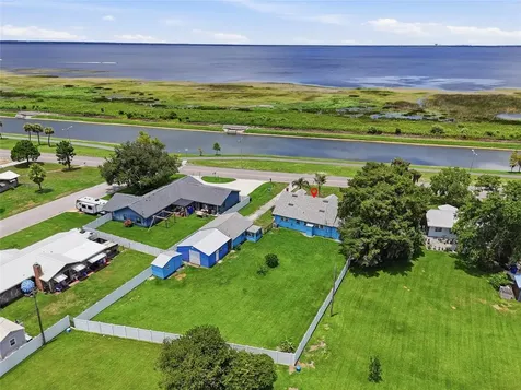211 Lakeshore Boulevard St Cloud FL 34769