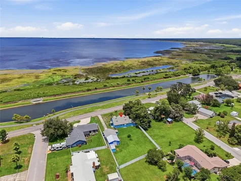 211 Lakeshore Boulevard St Cloud FL 34769