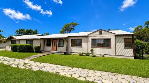 3600 3rd Avenue N St Petersburg FL 33713