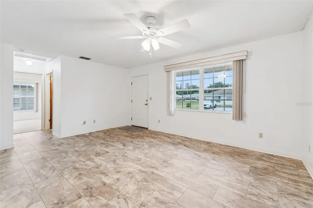 1433 Thousand Roses Avenue W Lake Wales FL 33853