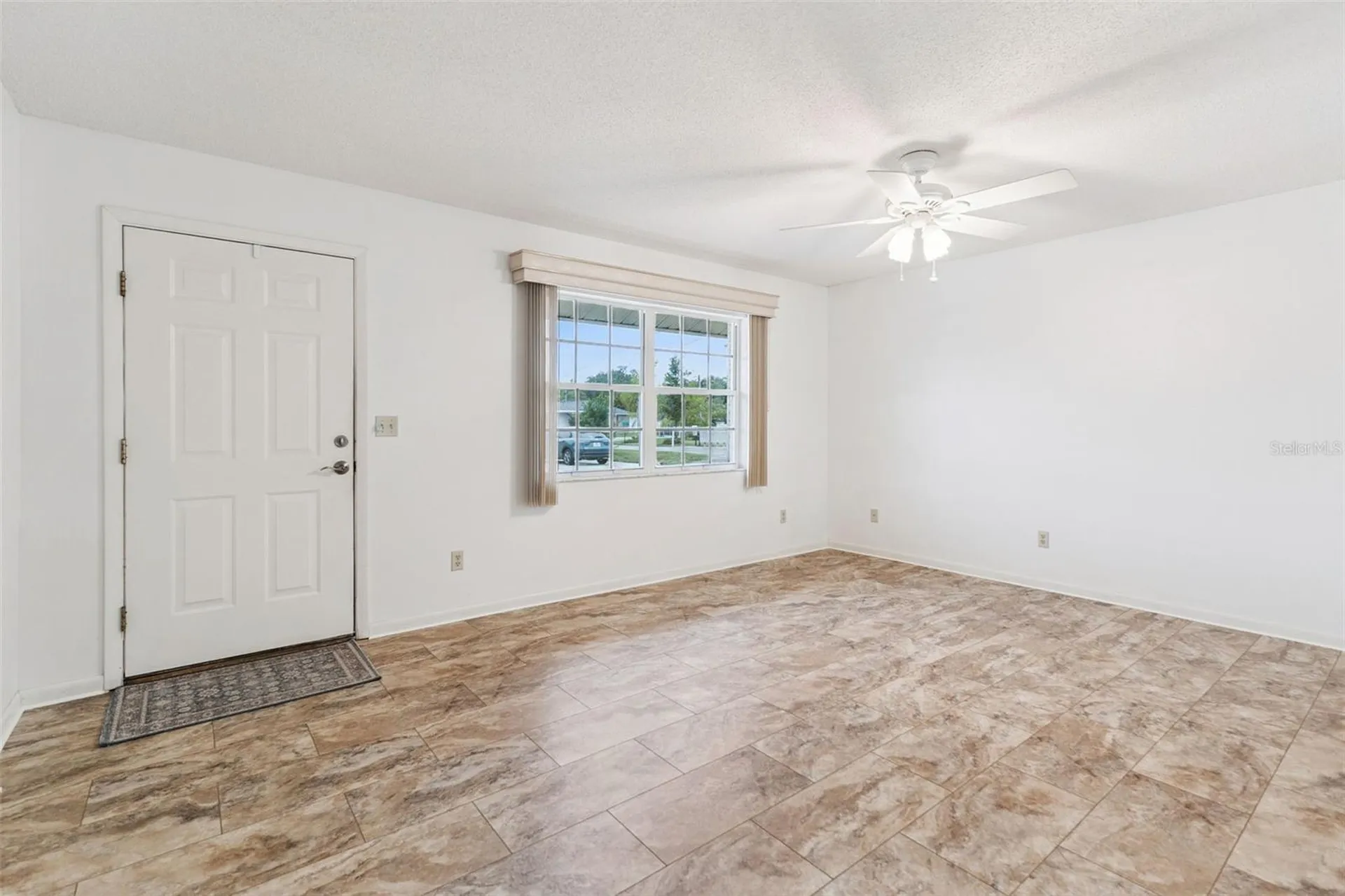 1433 Thousand Roses Avenue W Lake Wales FL 33853