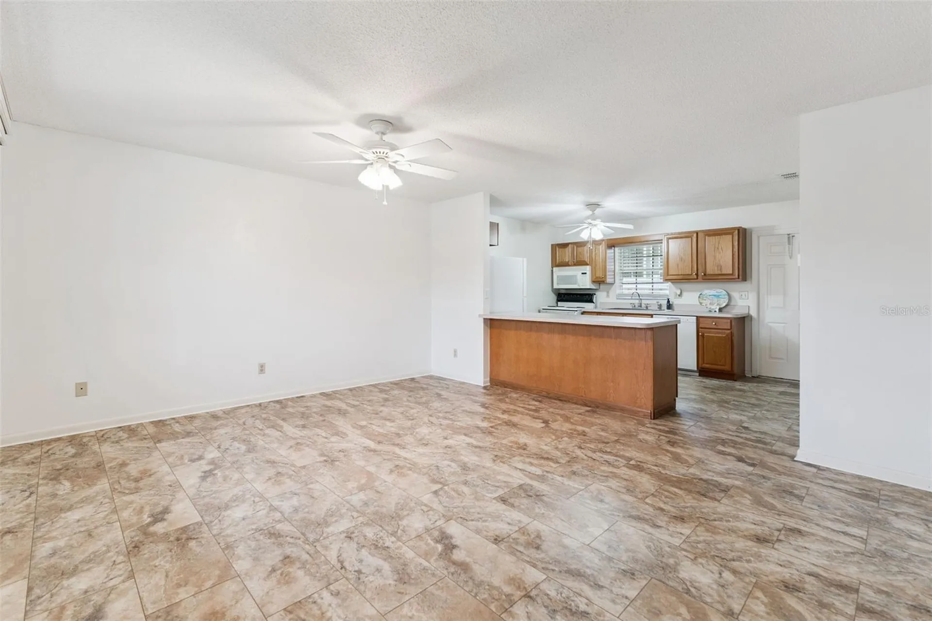 1433 Thousand Roses Avenue W Lake Wales FL 33853