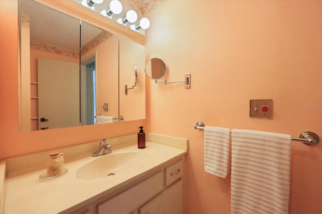 4438 Narraganset Trail Sarasota FL 34233