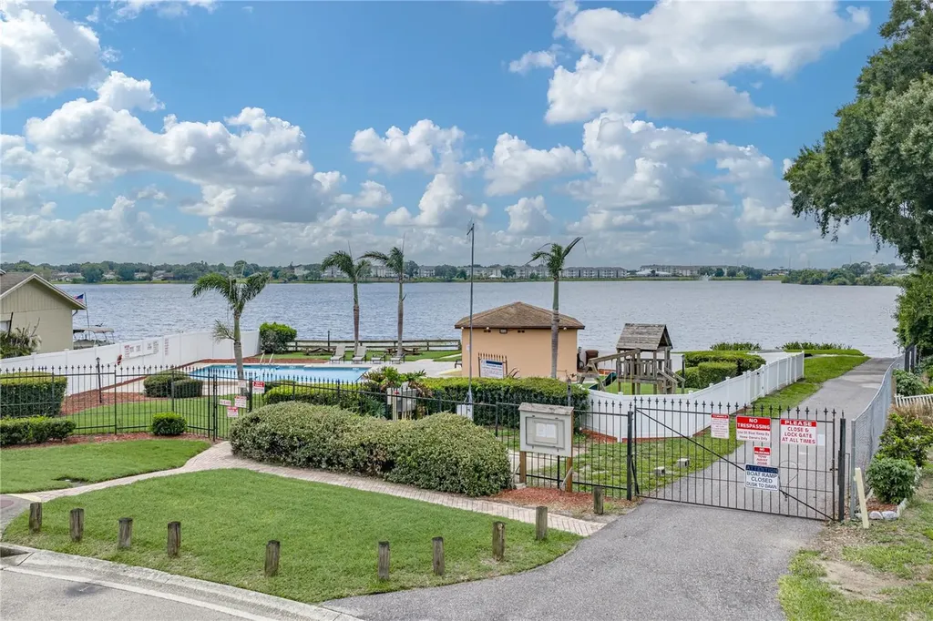 679 Lake Dexter Circle Winter Haven FL 33884