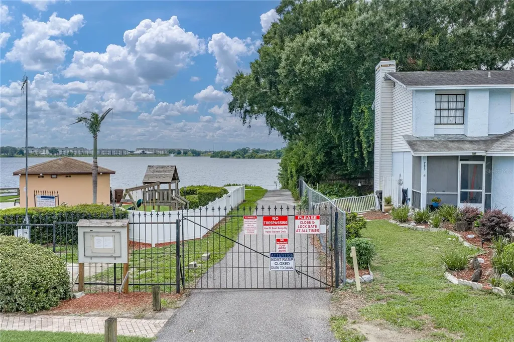 679 Lake Dexter Circle Winter Haven FL 33884