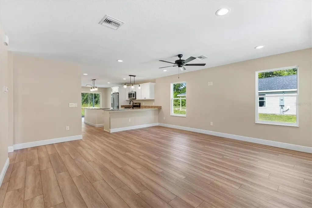 533 E Anderson Avenue Bushnell FL 33513