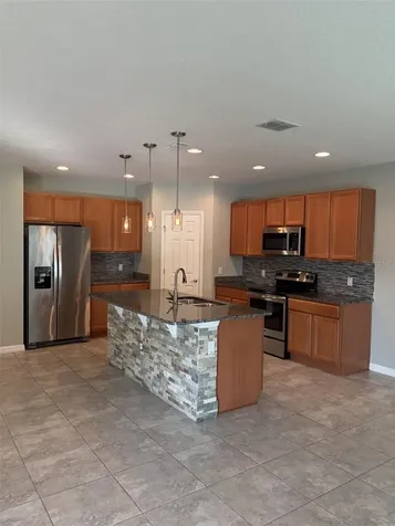 2213 Waukegan Drive Kissimmee FL 34758