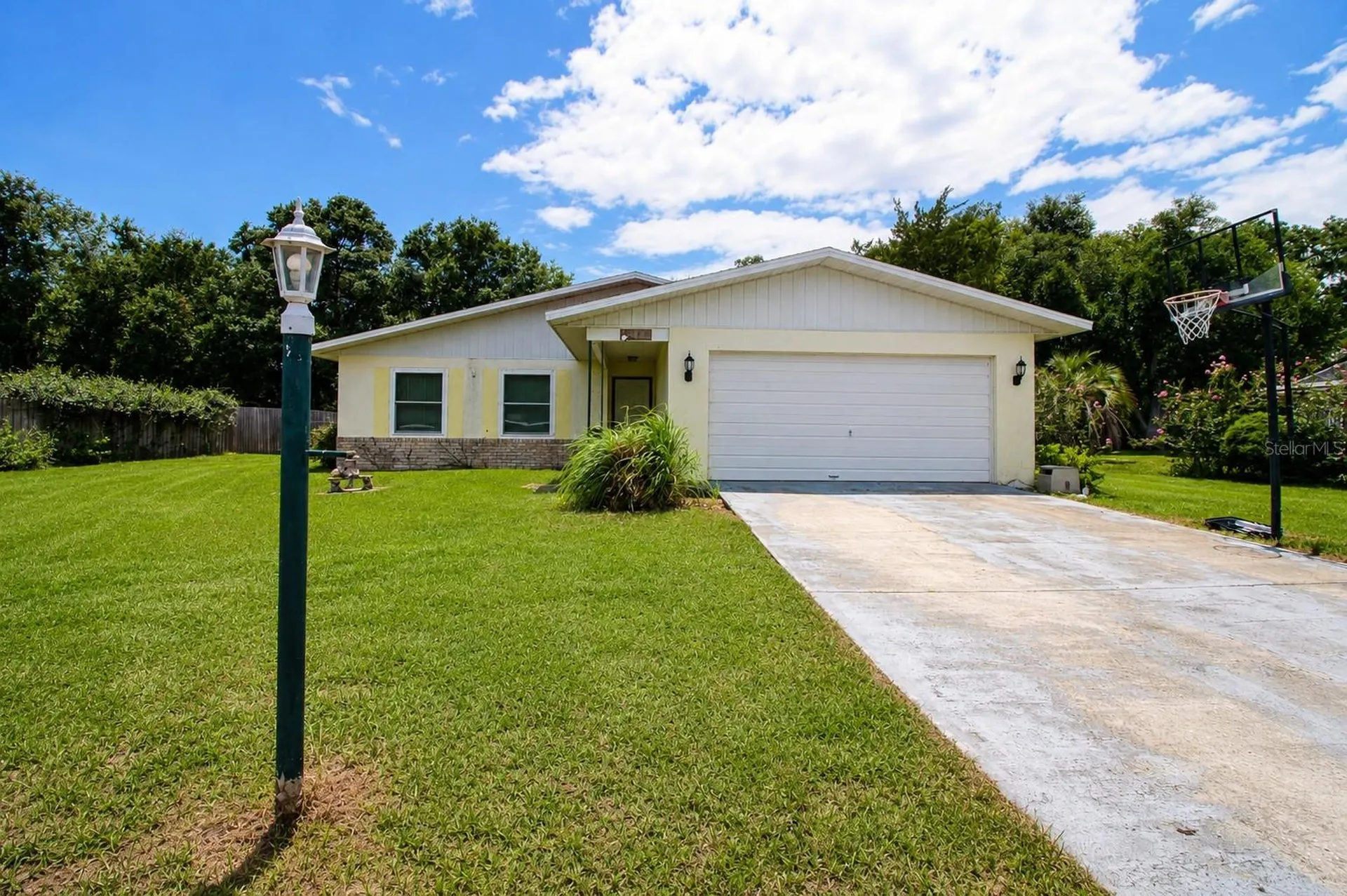 742 Bahia Circle Ocala FL 34472