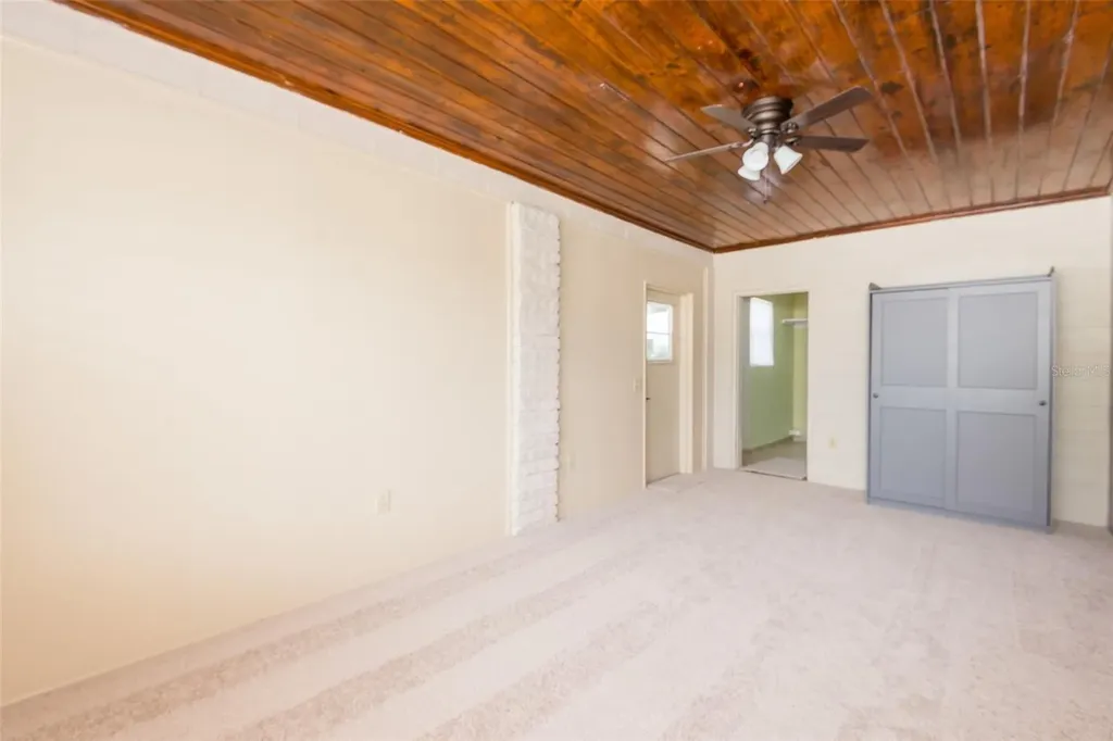 4425 W Bay Villa Avenue Tampa FL 33611