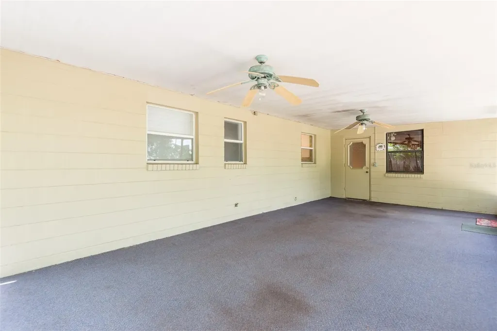 4425 W Bay Villa Avenue Tampa FL 33611