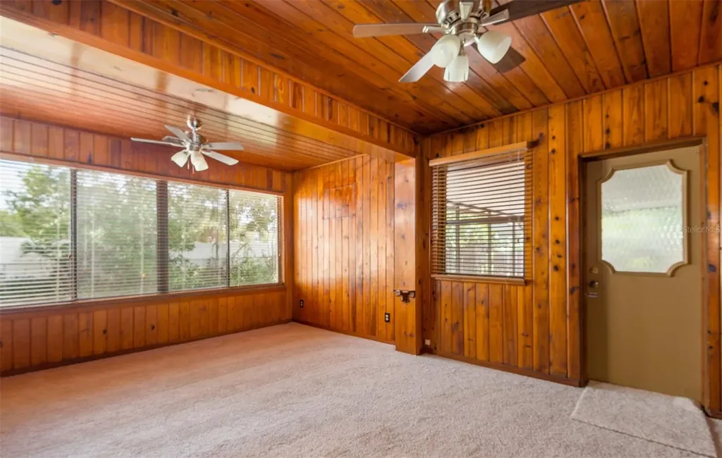 4425 W Bay Villa Avenue Tampa FL 33611