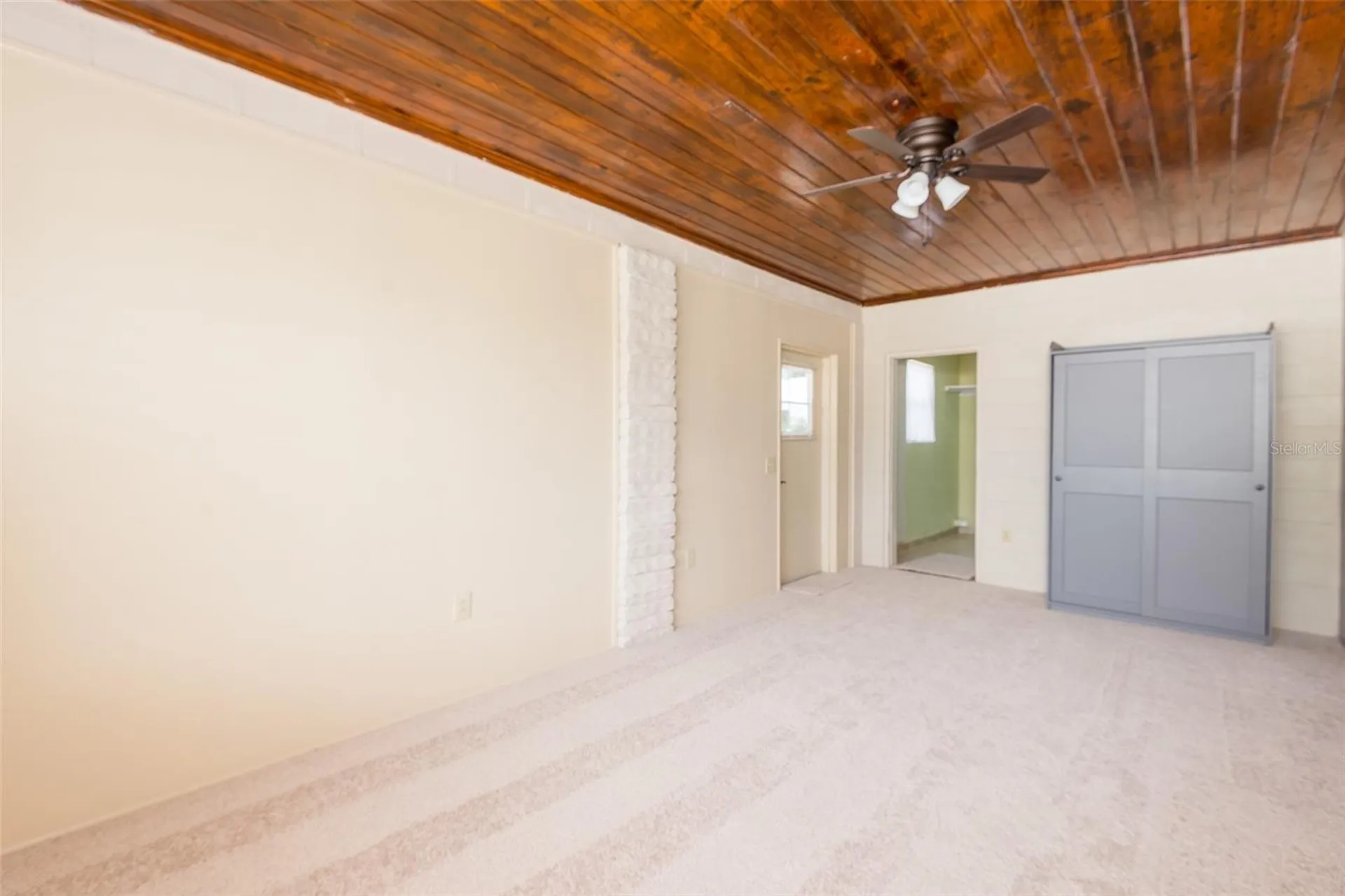 4425 W Bay Villa Avenue Tampa FL 33611