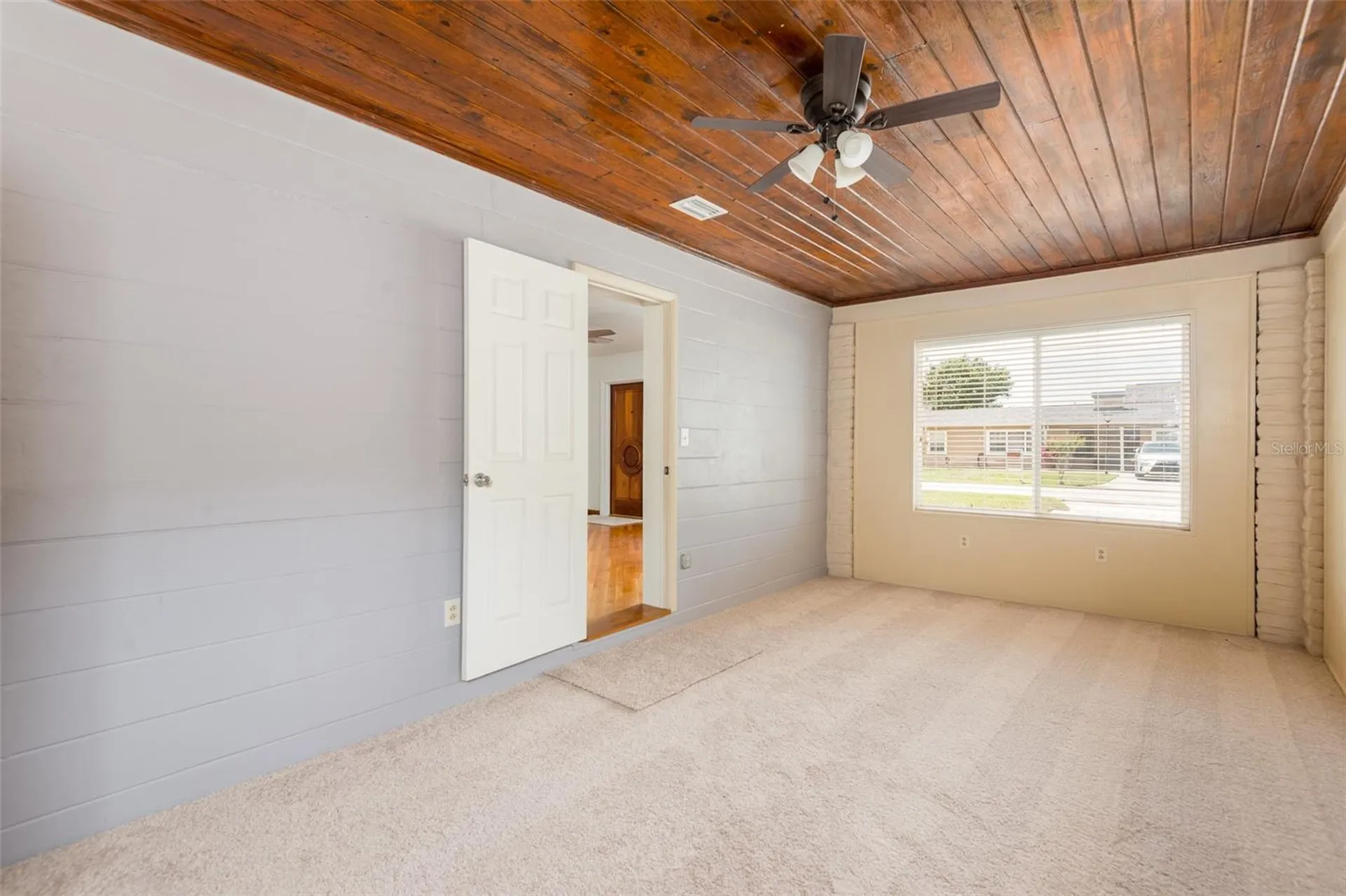 4425 W Bay Villa Avenue Tampa FL 33611