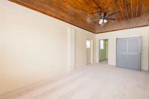4425 W Bay Villa Avenue Tampa FL 33611