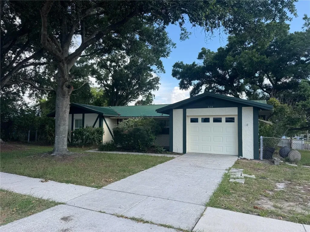 624 Wood Road Seffner FL 33584