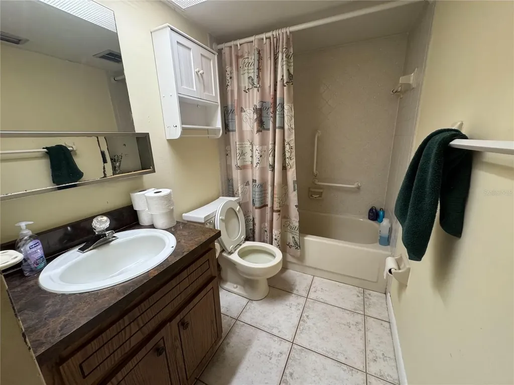 624 Wood Road Seffner FL 33584