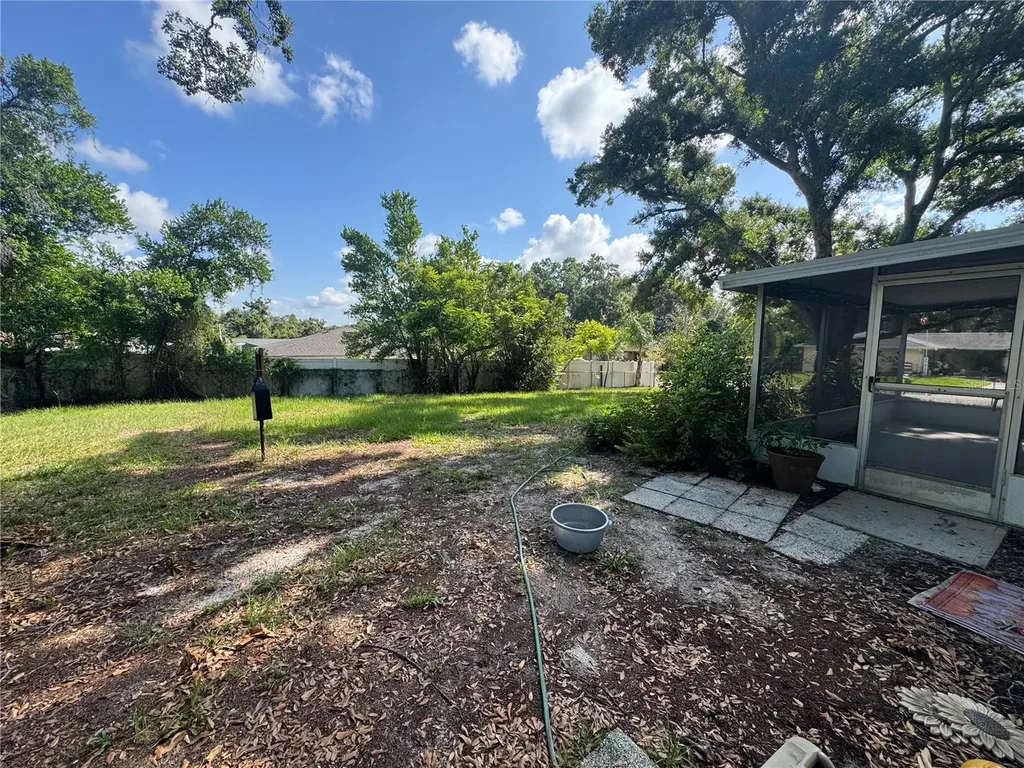 624 Wood Road Seffner FL 33584