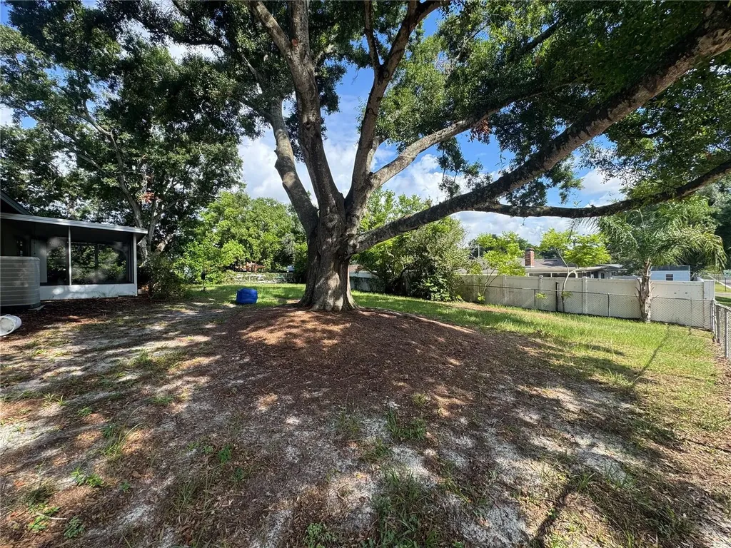 624 Wood Road Seffner FL 33584