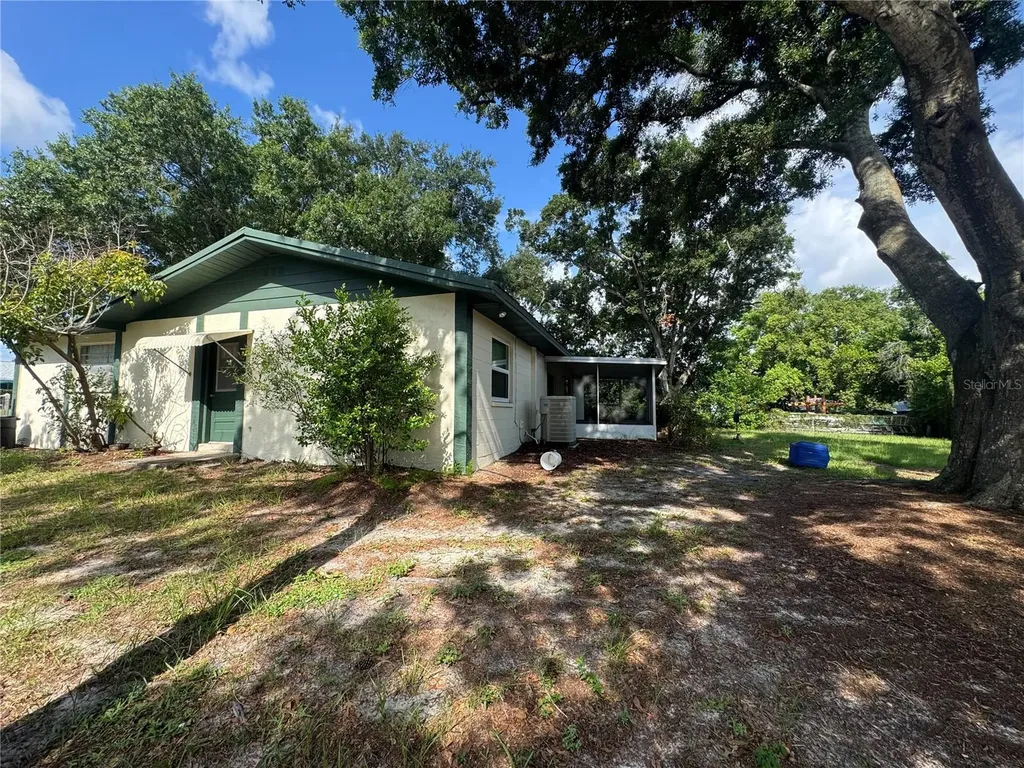 624 Wood Road Seffner FL 33584