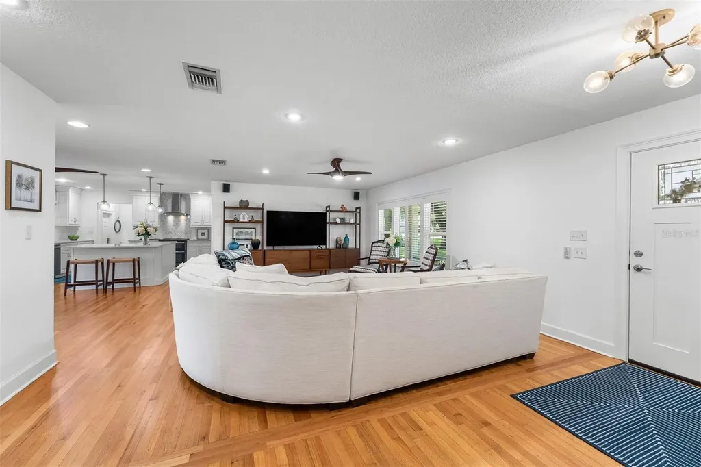 1613 Bimini Drive Orlando FL 32806