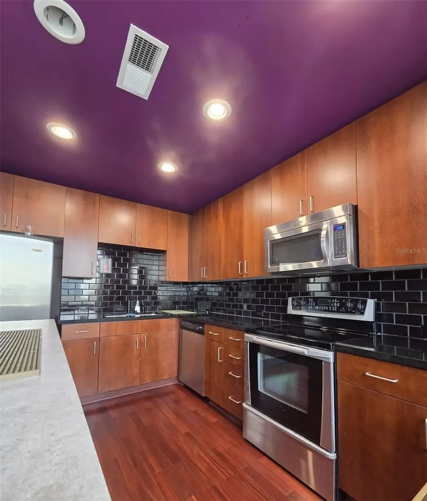 155 S Court Avenue Orlando FL 32801