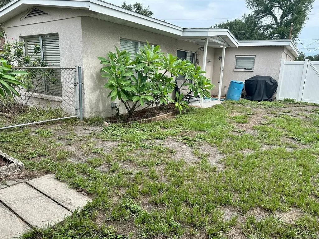 7507 Coral Vine Lane Tampa FL 33619
