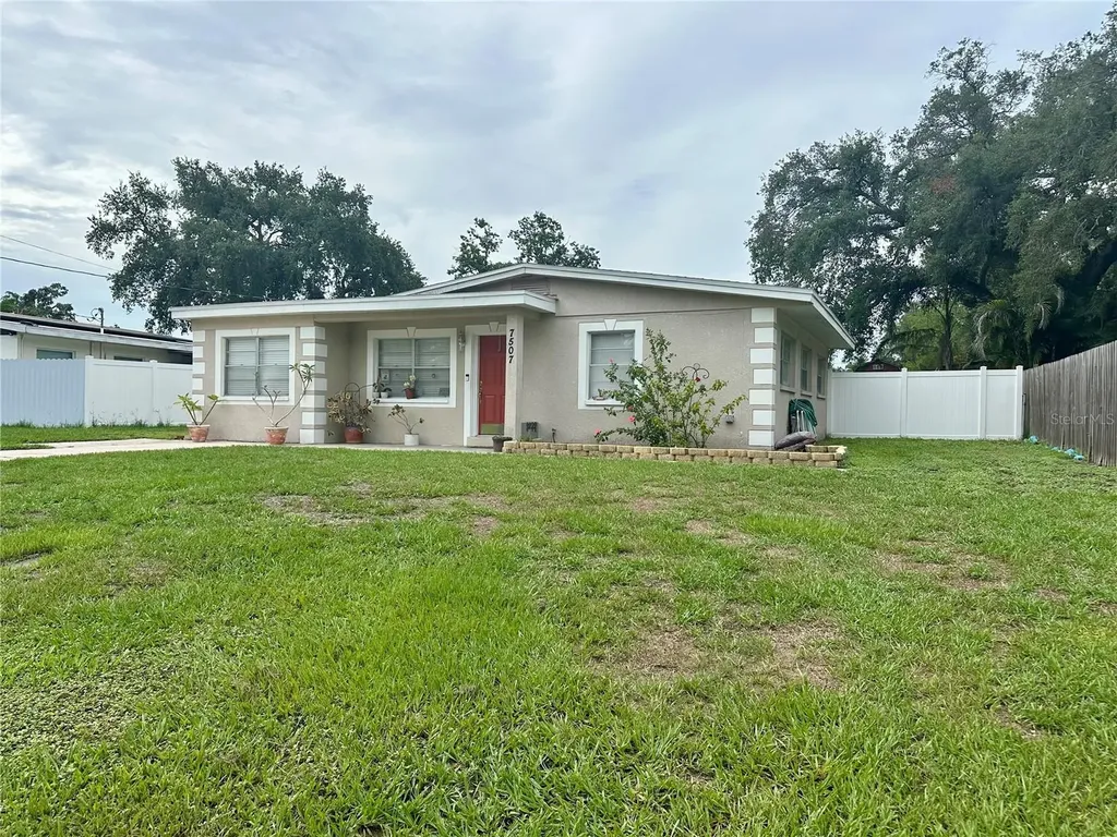 7507 Coral Vine Lane Tampa FL 33619