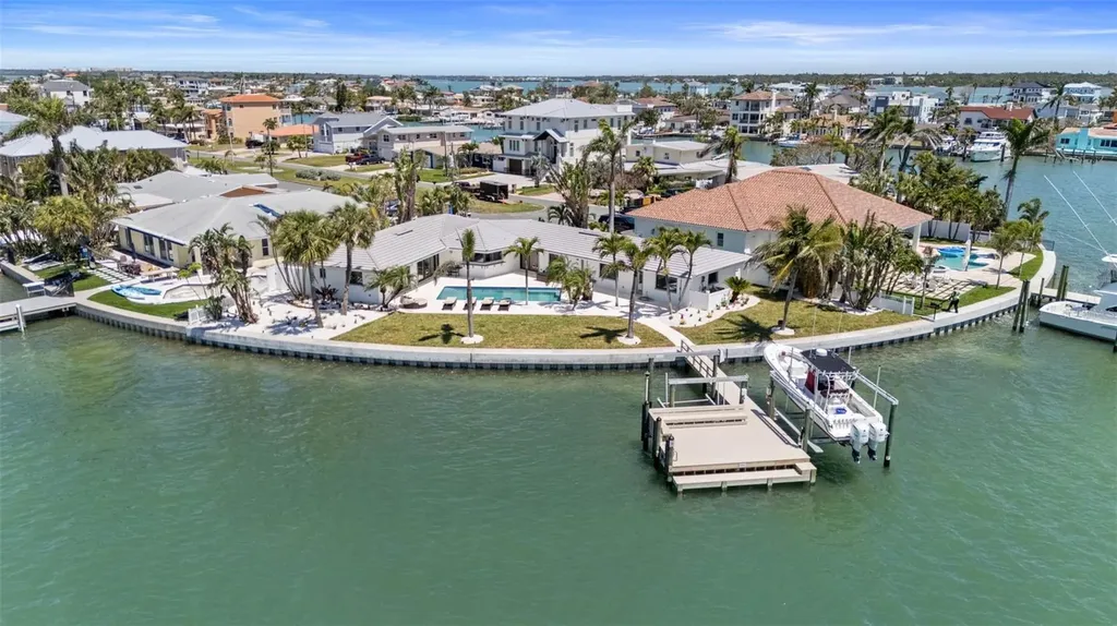 11050 7th Street E Treasure Island FL 33706