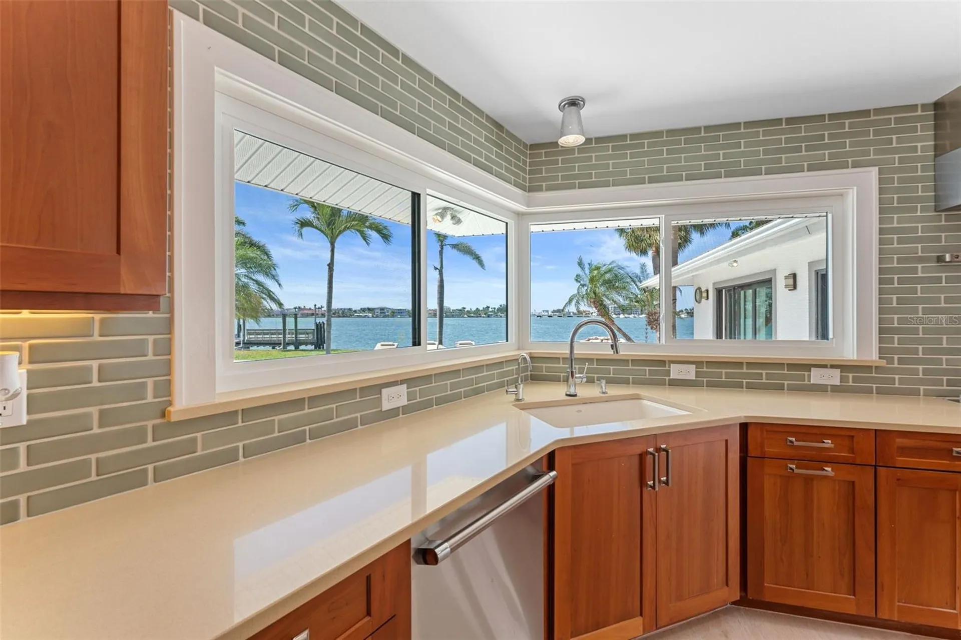 11050 7th Street E Treasure Island FL 33706