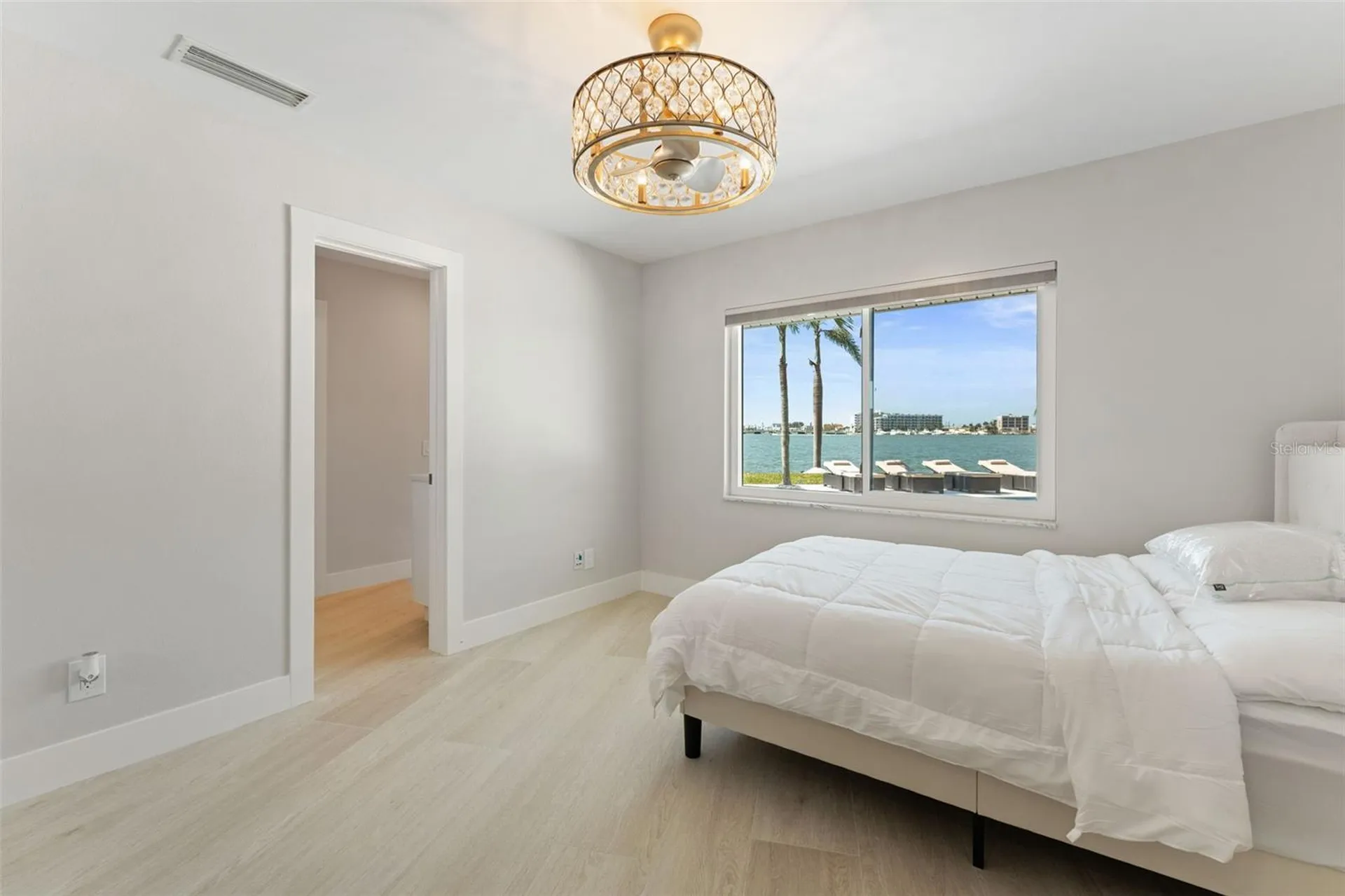 11050 7th Street E Treasure Island FL 33706