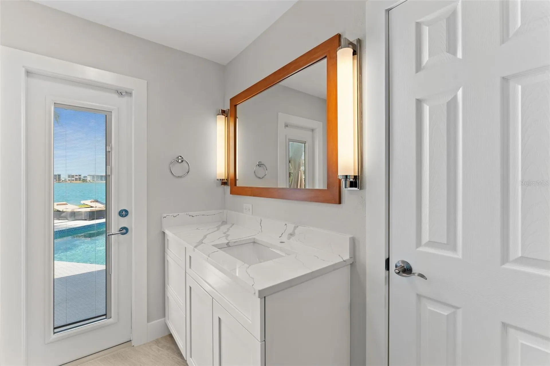 11050 7th Street E Treasure Island FL 33706
