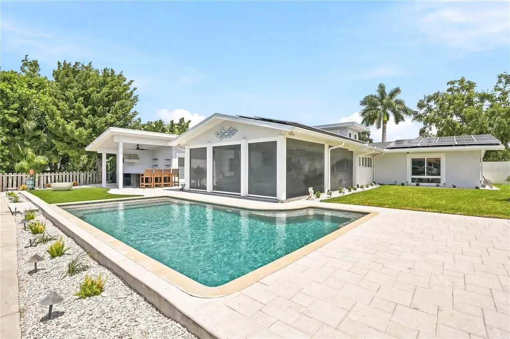 3896 42nd Avenue S St Petersburg FL 33711