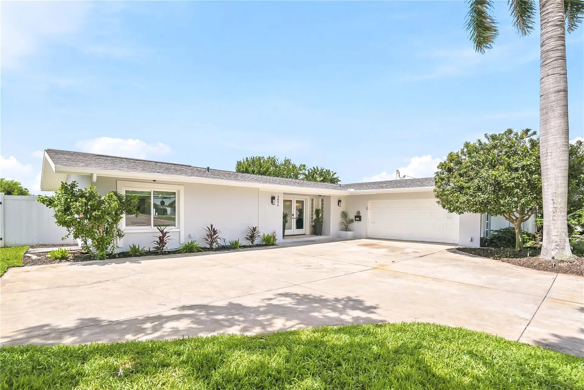 3896 42nd Avenue S St Petersburg FL 33711