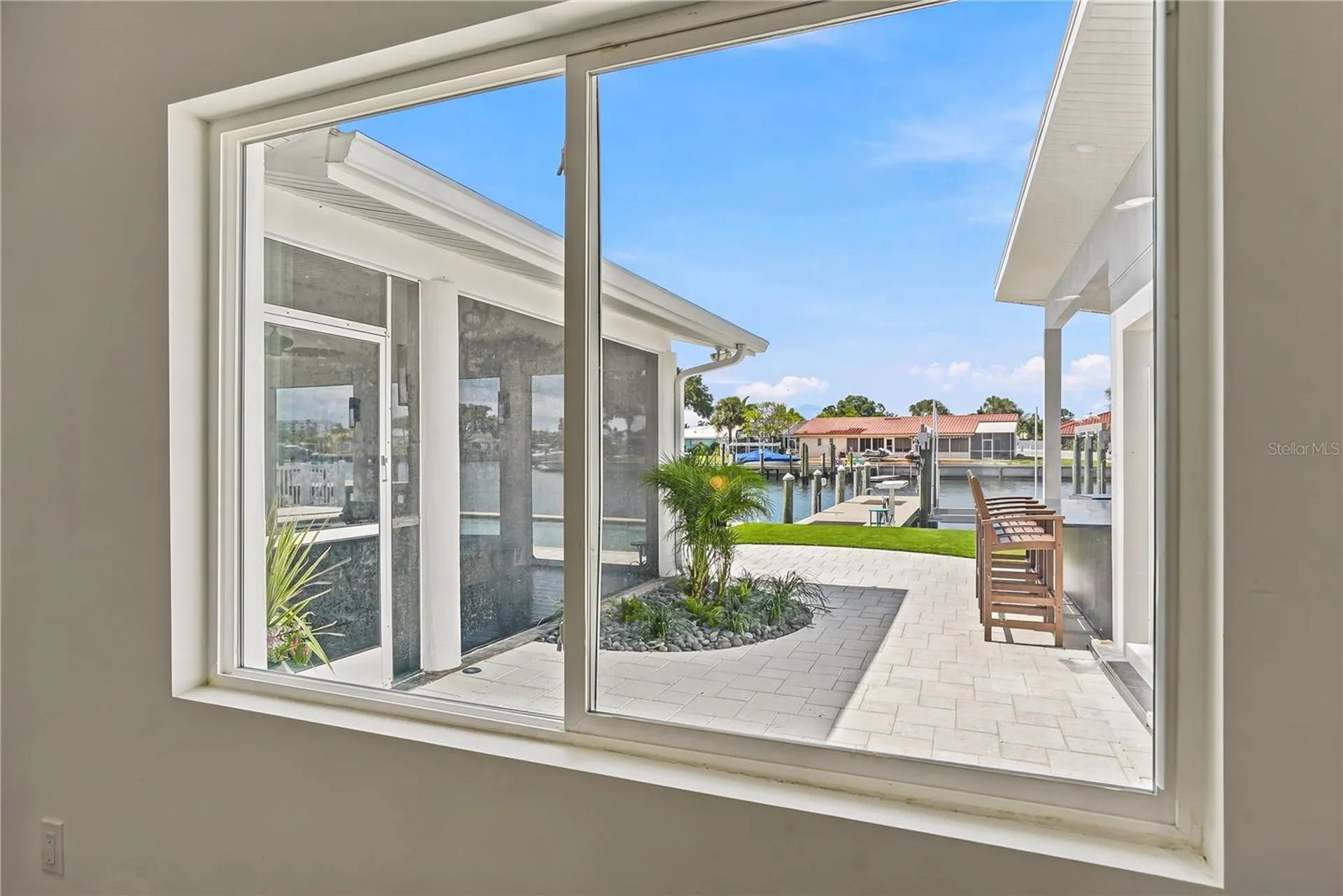 3896 42nd Avenue S St Petersburg FL 33711