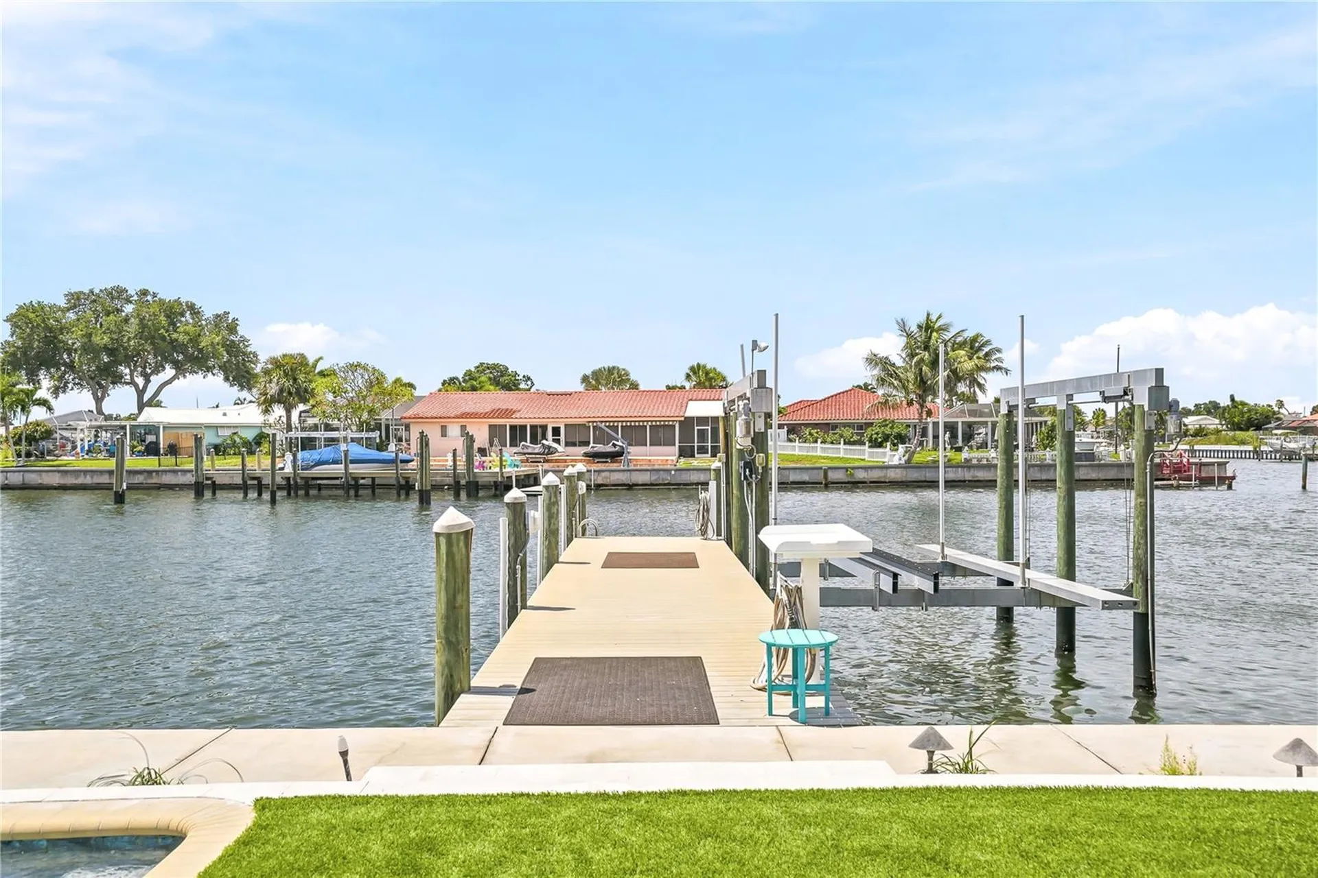 3896 42nd Avenue S St Petersburg FL 33711