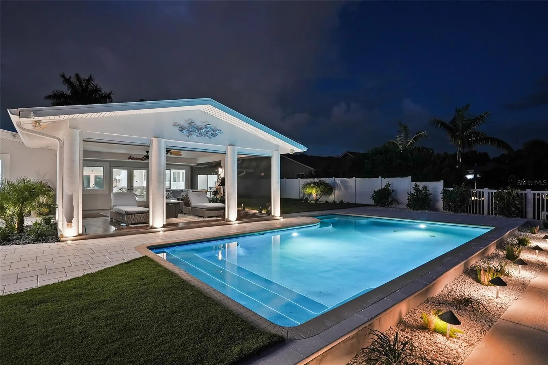 3896 42nd Avenue S St Petersburg FL 33711