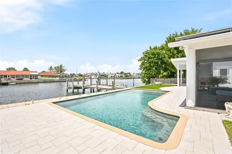 3896 42nd Avenue S St Petersburg FL 33711