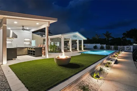 3896 42nd Avenue S St Petersburg FL 33711