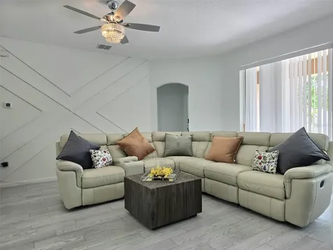 625 Disa Drive Davenport FL 33837