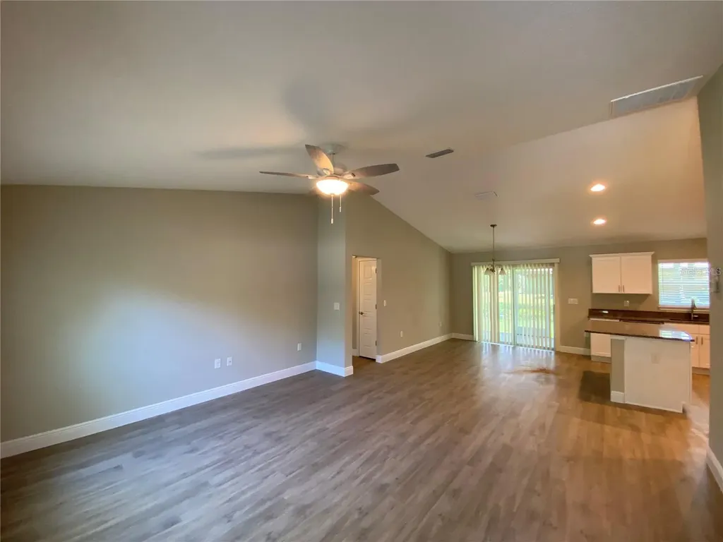 12 Oak Trail Ocala FL 34472