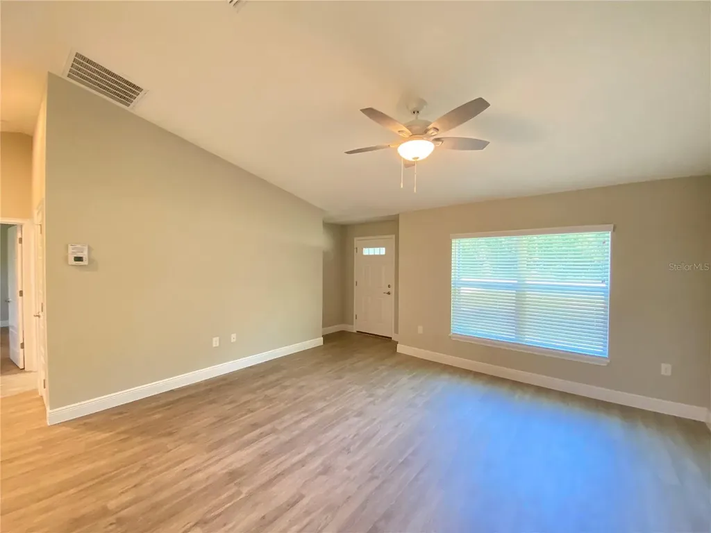 12 Oak Trail Ocala FL 34472
