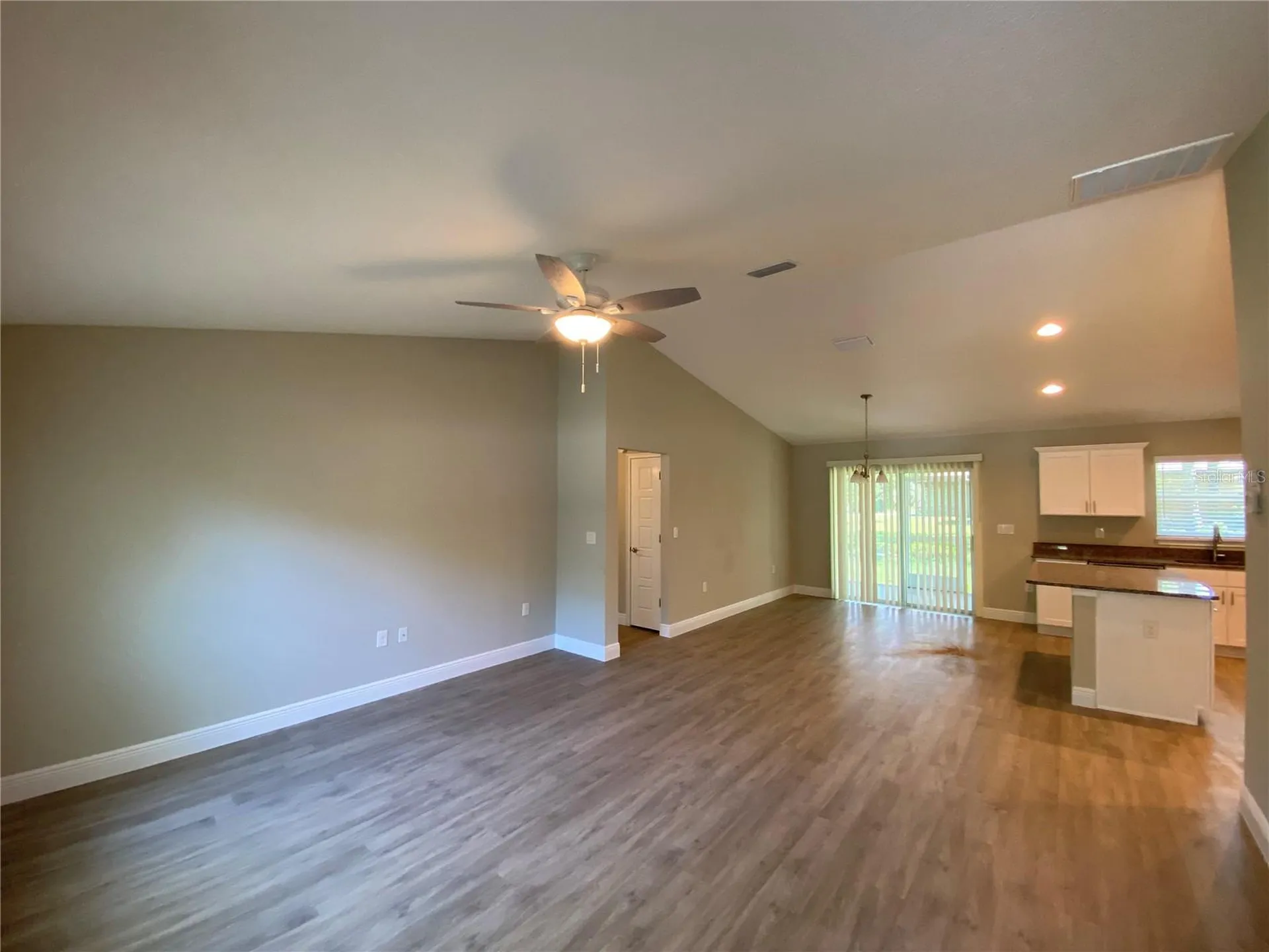 12 Oak Trail Ocala FL 34472