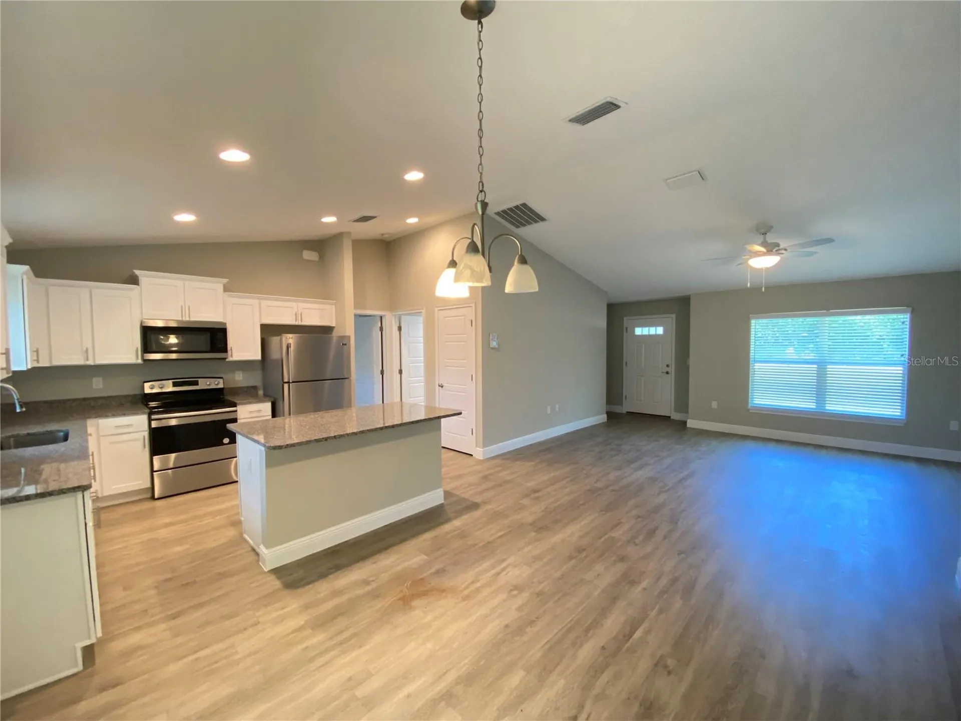 12 Oak Trail Ocala FL 34472