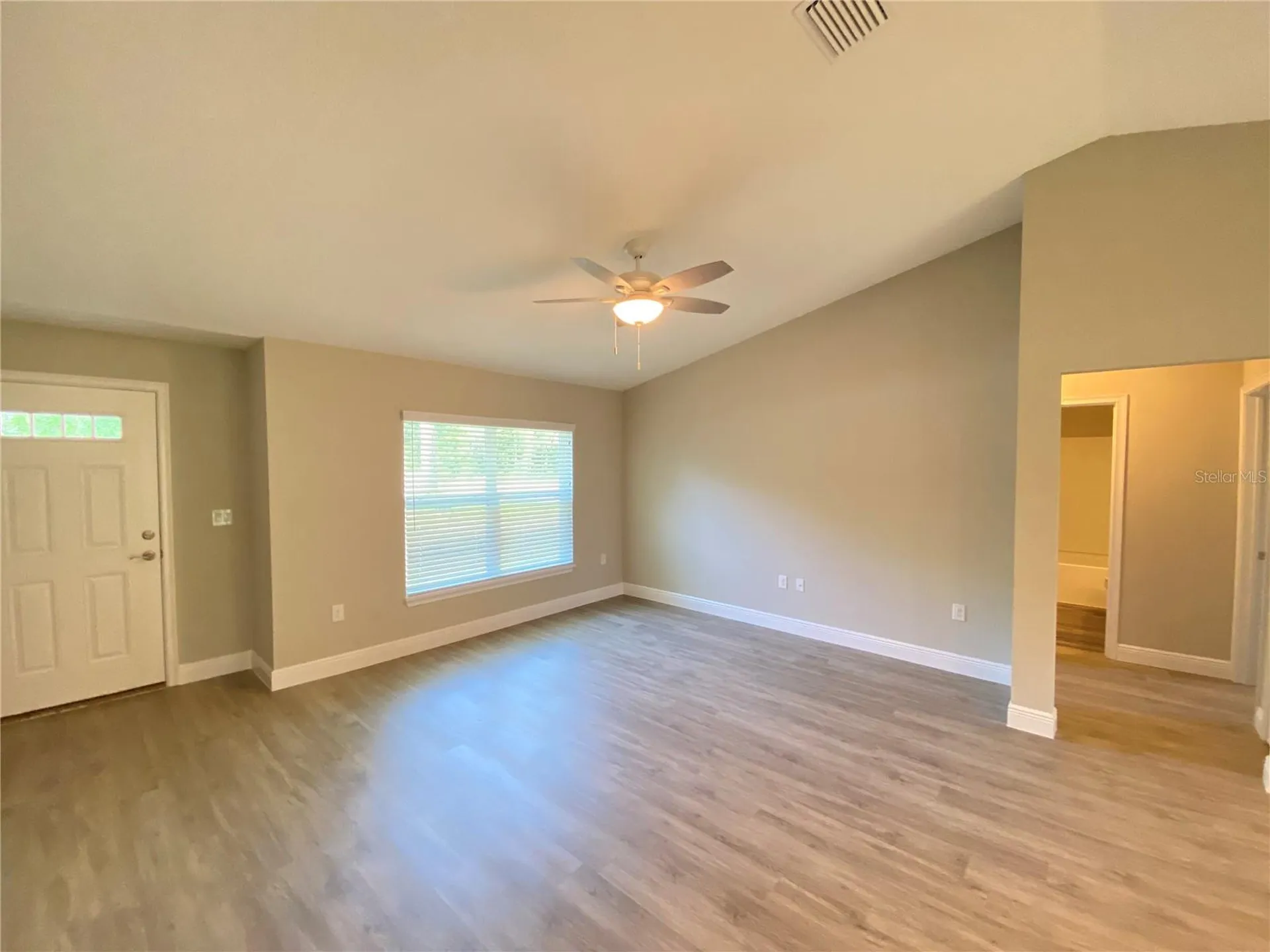 12 Oak Trail Ocala FL 34472