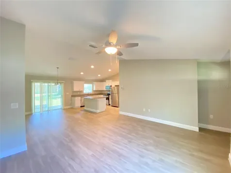 12 Oak Trail Ocala FL 34472