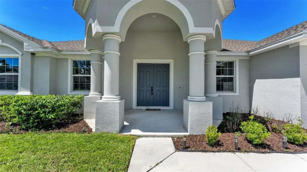 283 Cove At Eagle Lake Circle Eagle Lake FL 33839