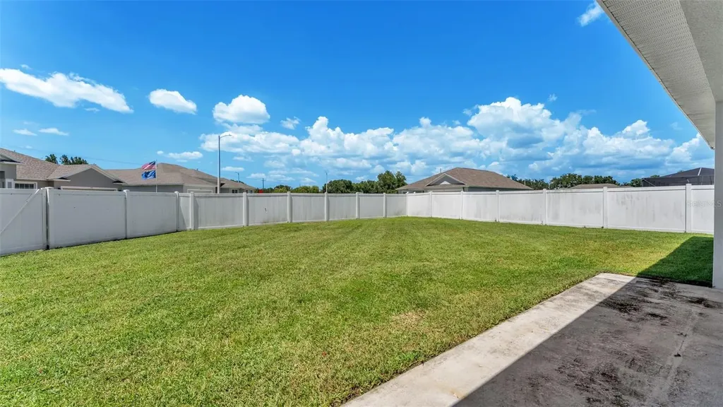 283 Cove At Eagle Lake Circle Eagle Lake FL 33839