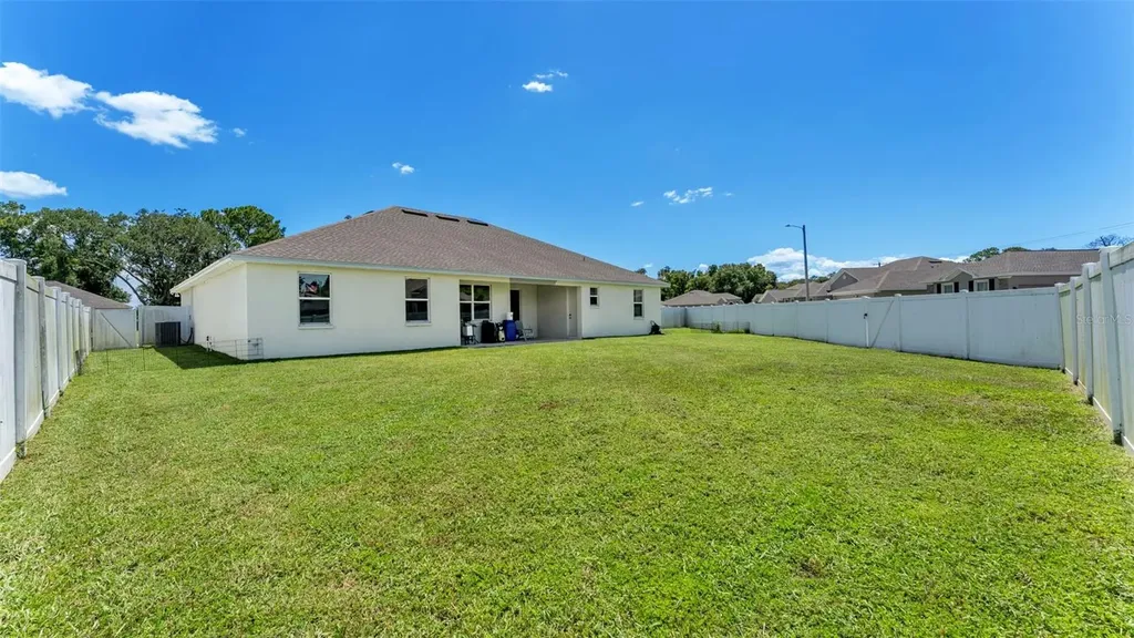 283 Cove At Eagle Lake Circle Eagle Lake FL 33839
